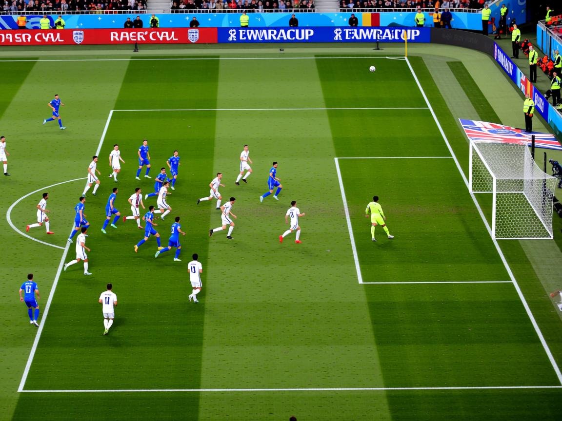 星空体育官网入口-波兰队赛制分析:如何根据比赛的进程调整战术安排,波兰联赛水平 第3张